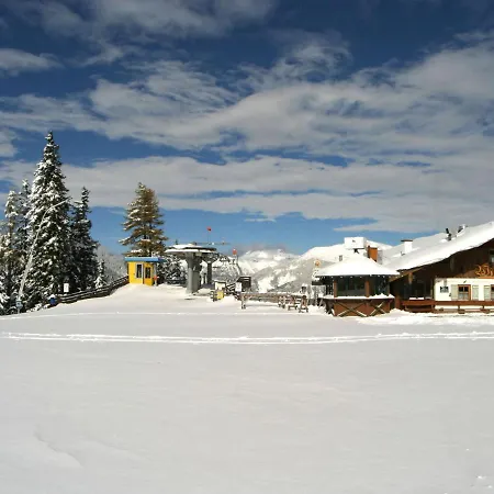 Splendid Chalet With Garden, Bbq, Balcony, Heating, Parking Chalé Sankt Margarethen im Lungau
