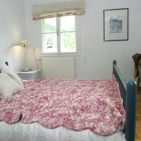 Splendid Chalet With Garden, Bbq, Balcony, Heating, Parking Chalé *